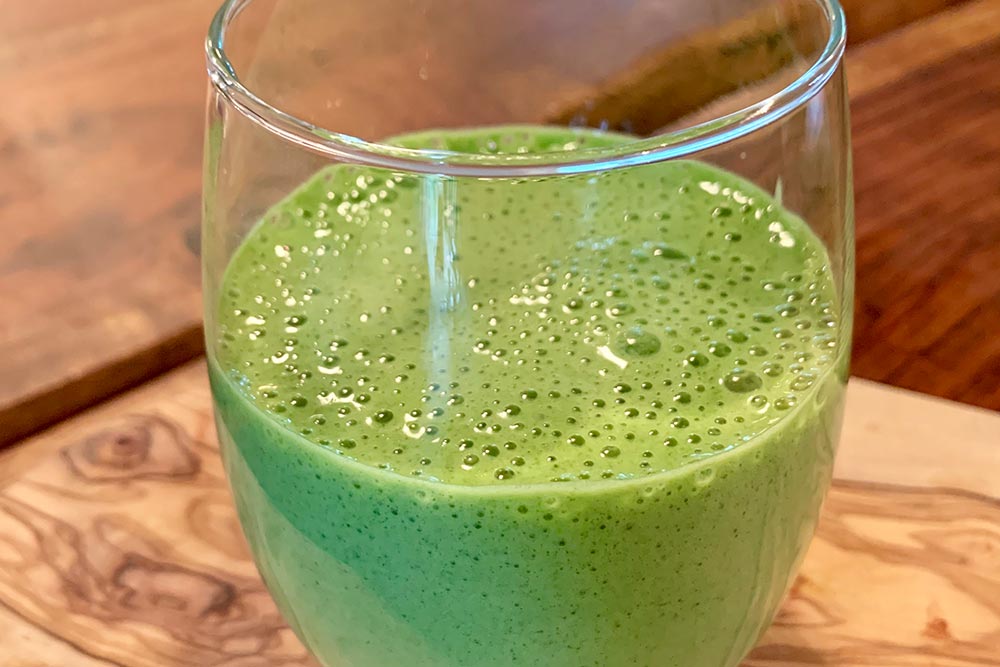 How to Make your Dream Green Smoothie Powered by Leafy Greens